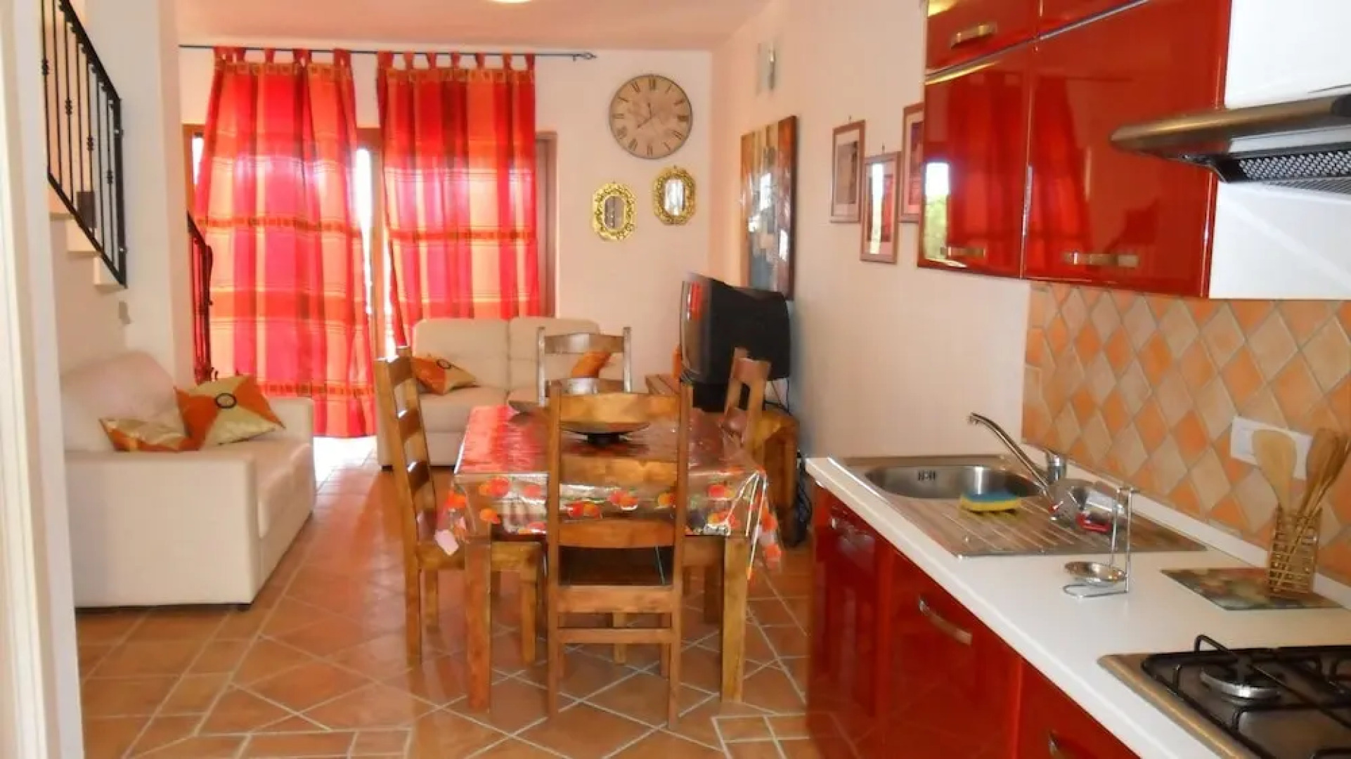 Villa With 4 Bedrooms in Chia, With Wonderful sea View, Furnished Garden and Wifi - 800 m From the Beach