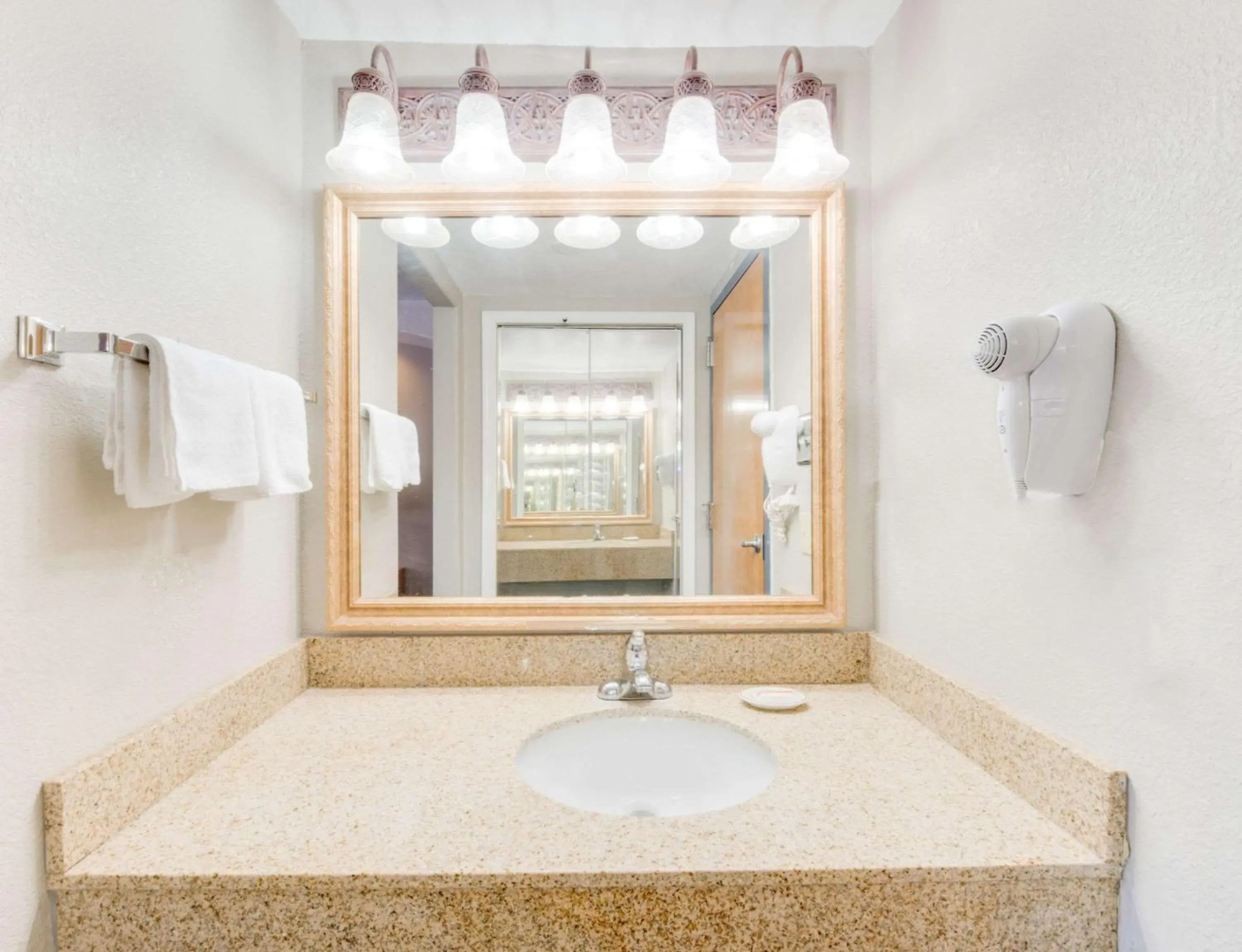 Knights Inn Van Horn