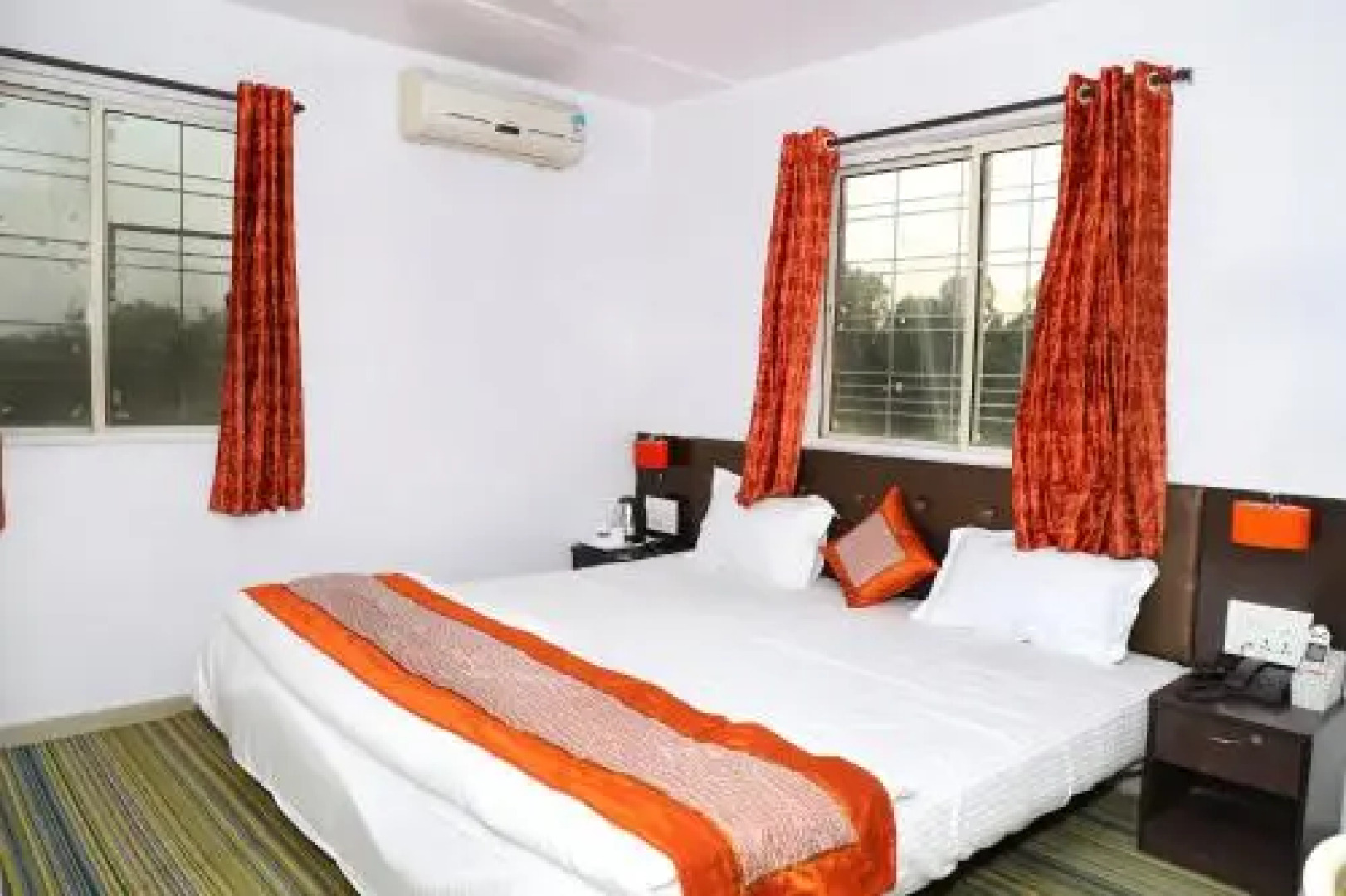 Asian International Hotel