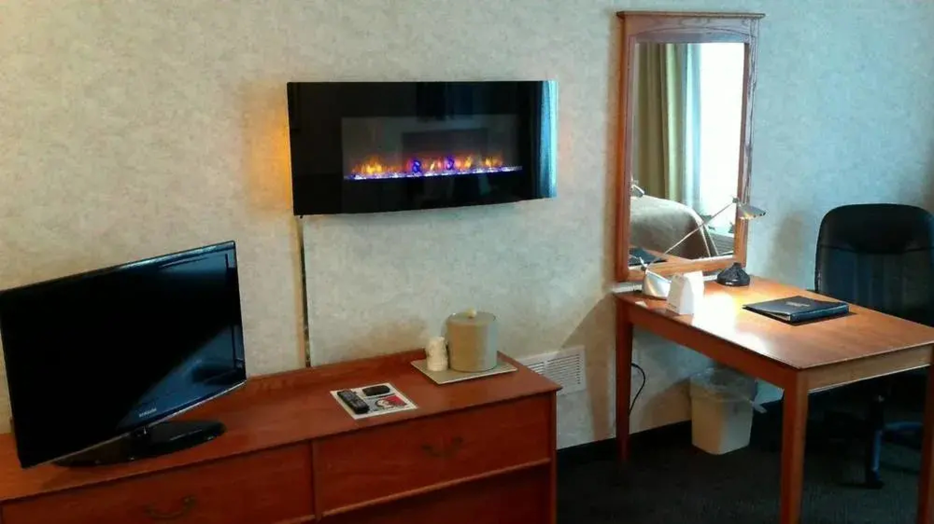 Travelodge and Suites Fargo/Moorhead