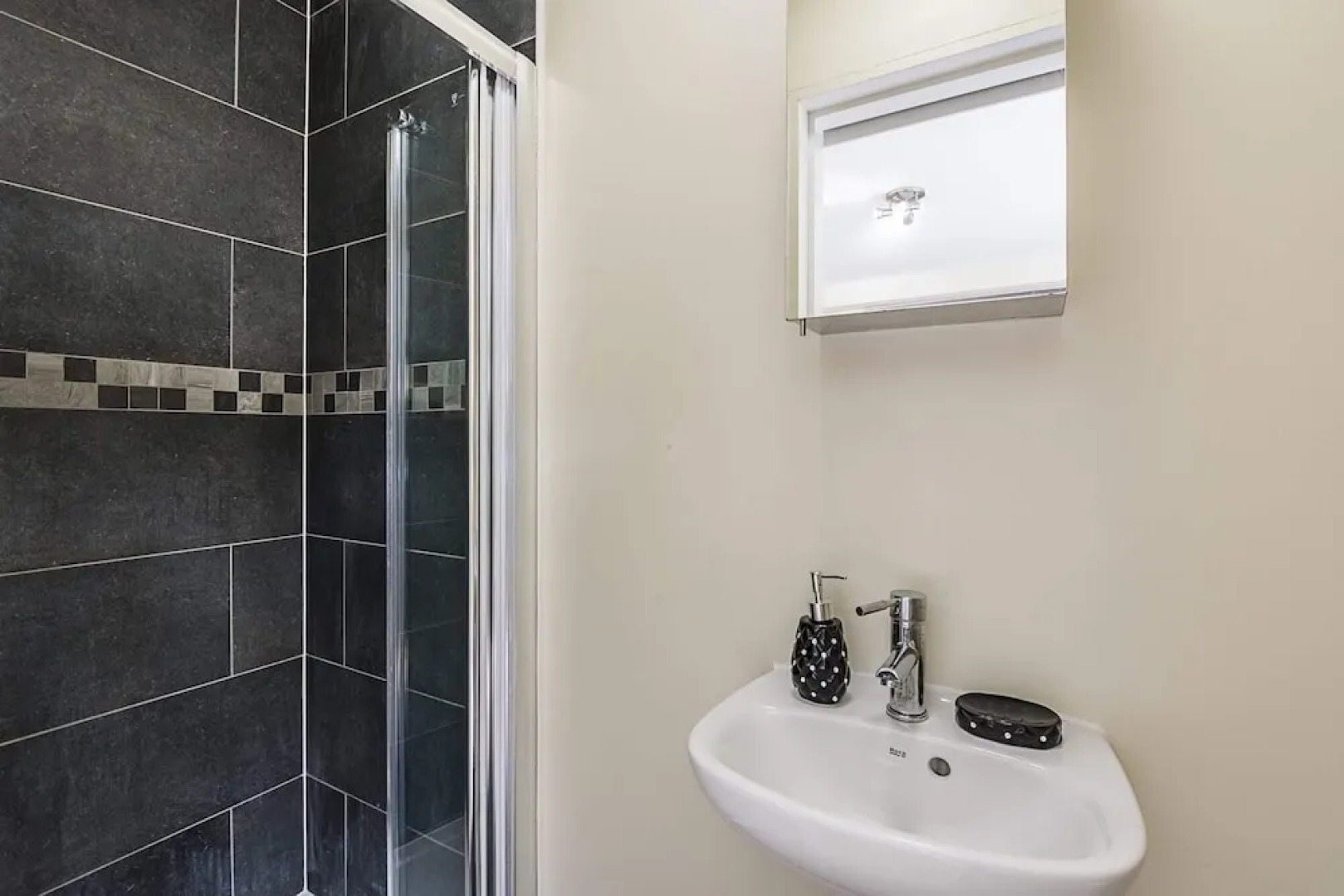 Orchid House Serviced Apartment