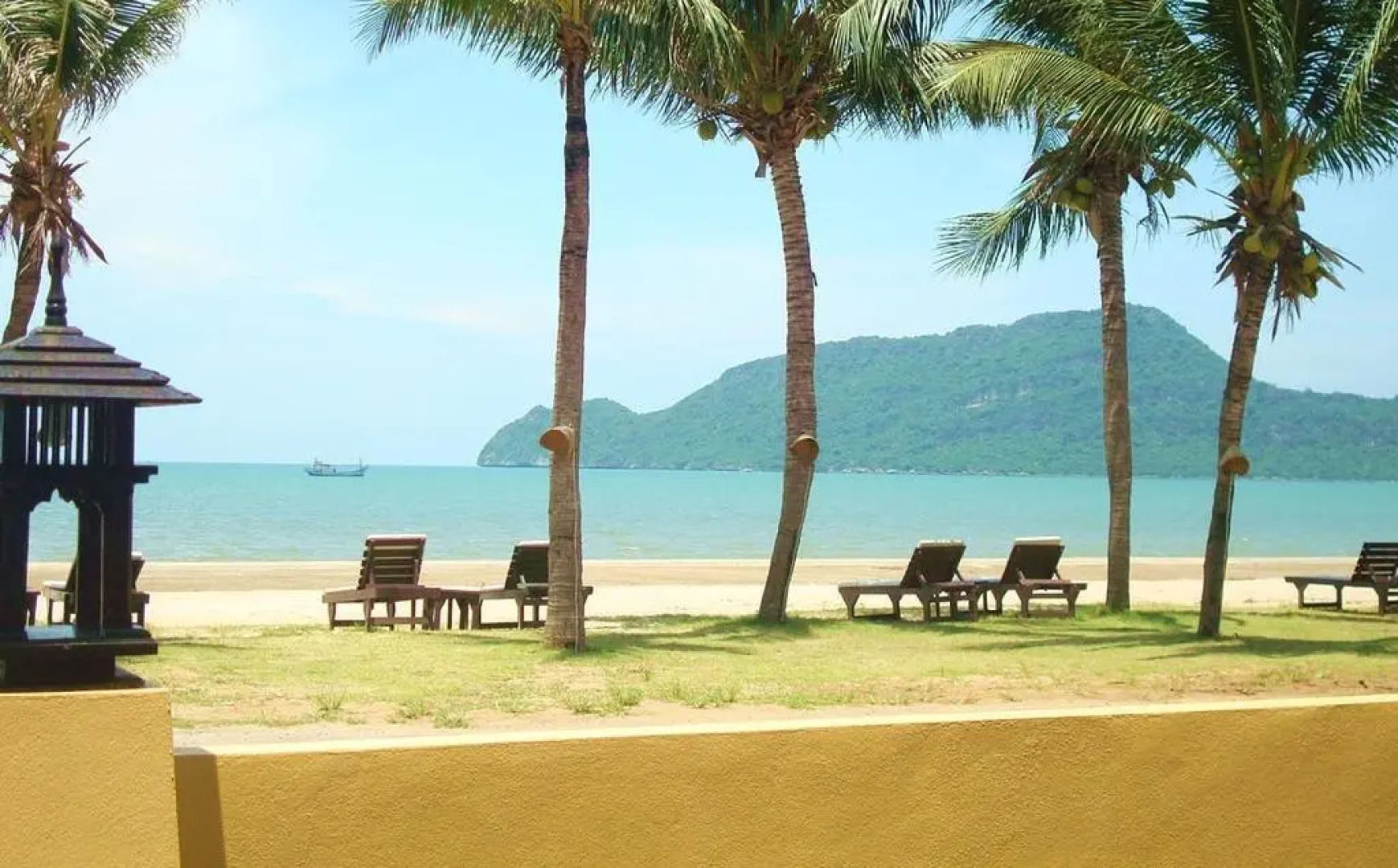 Terra Selisa - Dolphin Beach