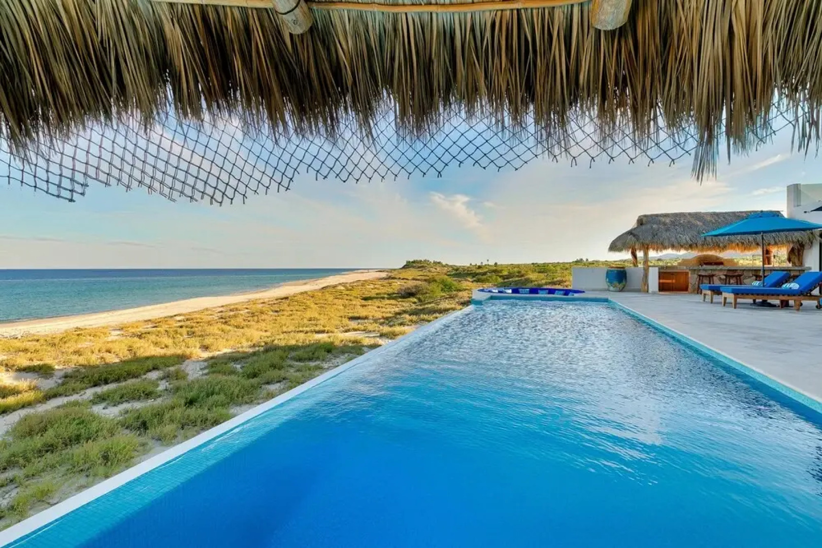 Oceanfront Getaway Near Cabo Pulmo: Villa Bahia de los Frailes