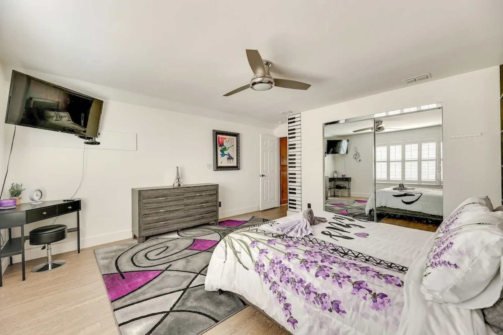 Edinburg Escape w/ Smart TV Near Firemen's Park!