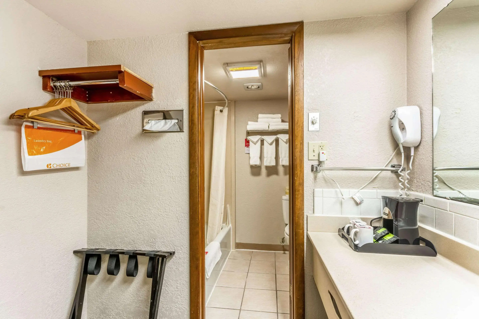 Econo Lodge Winfield