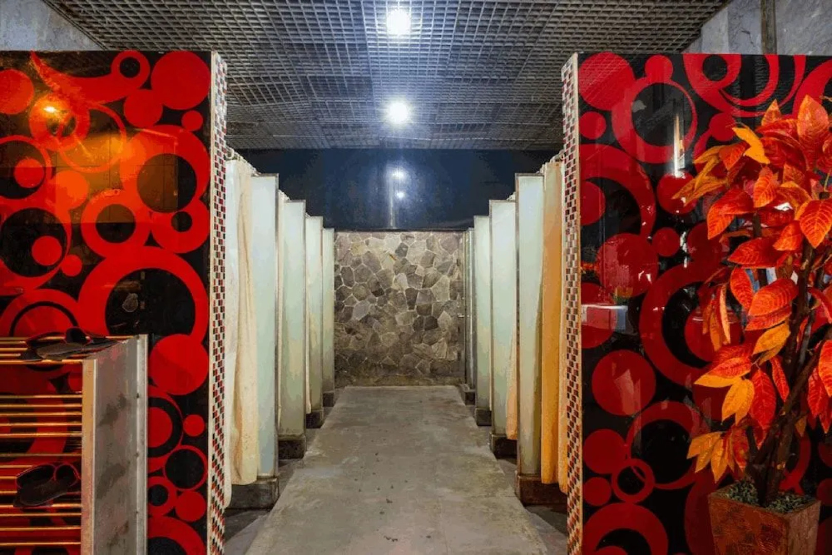 RedDoorz Plus near Chadstone Mall