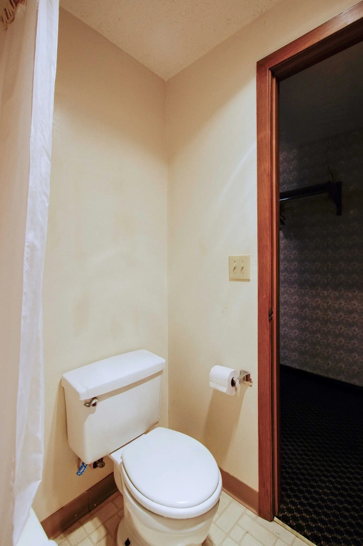 OYO Hotel Chapmanville Inn, WV - Hwy 119