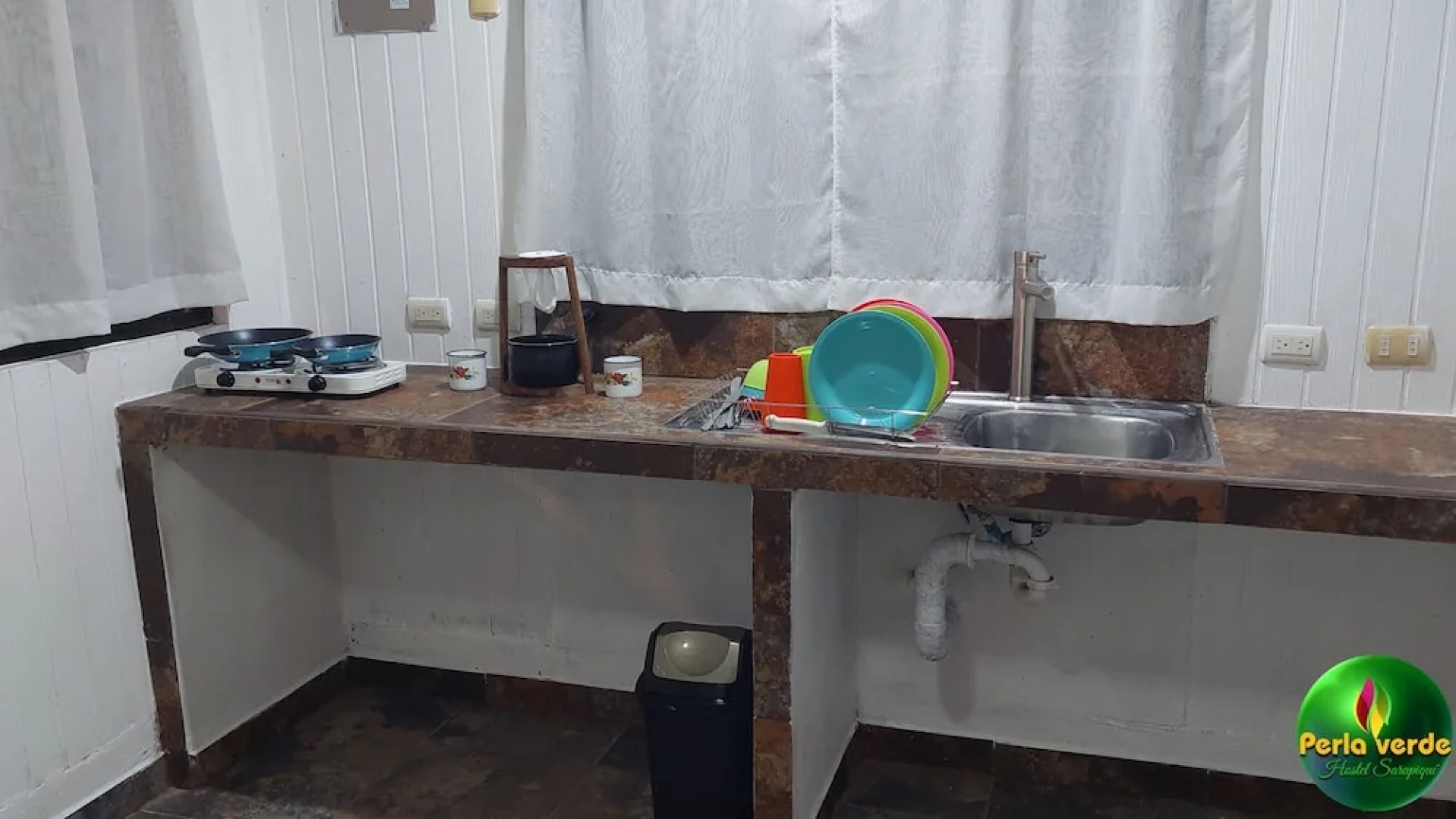 Perla verde hostel y tours en la zona