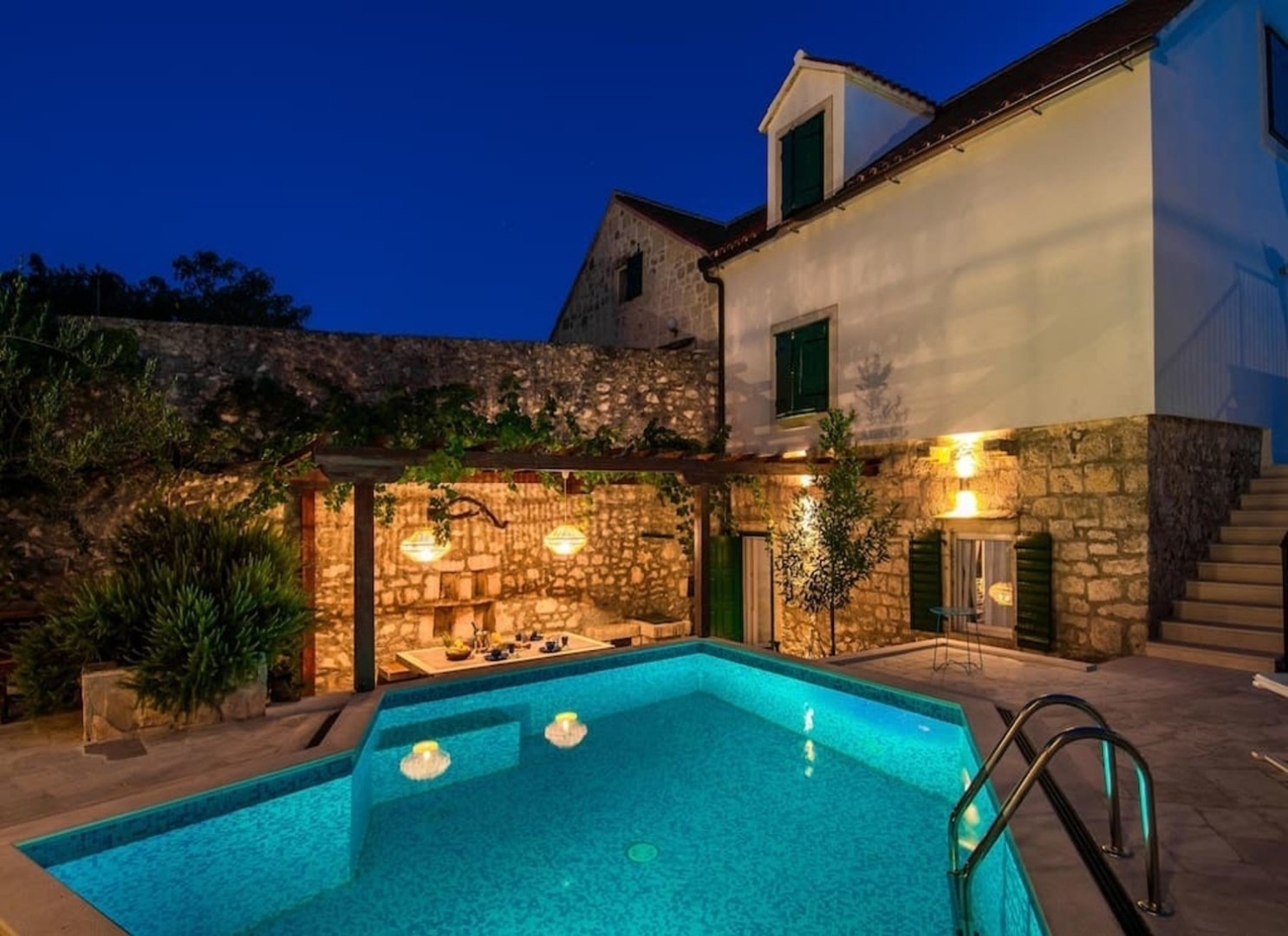 Holiday house Vjerocka - with pool : Donji Humac, Island Brac