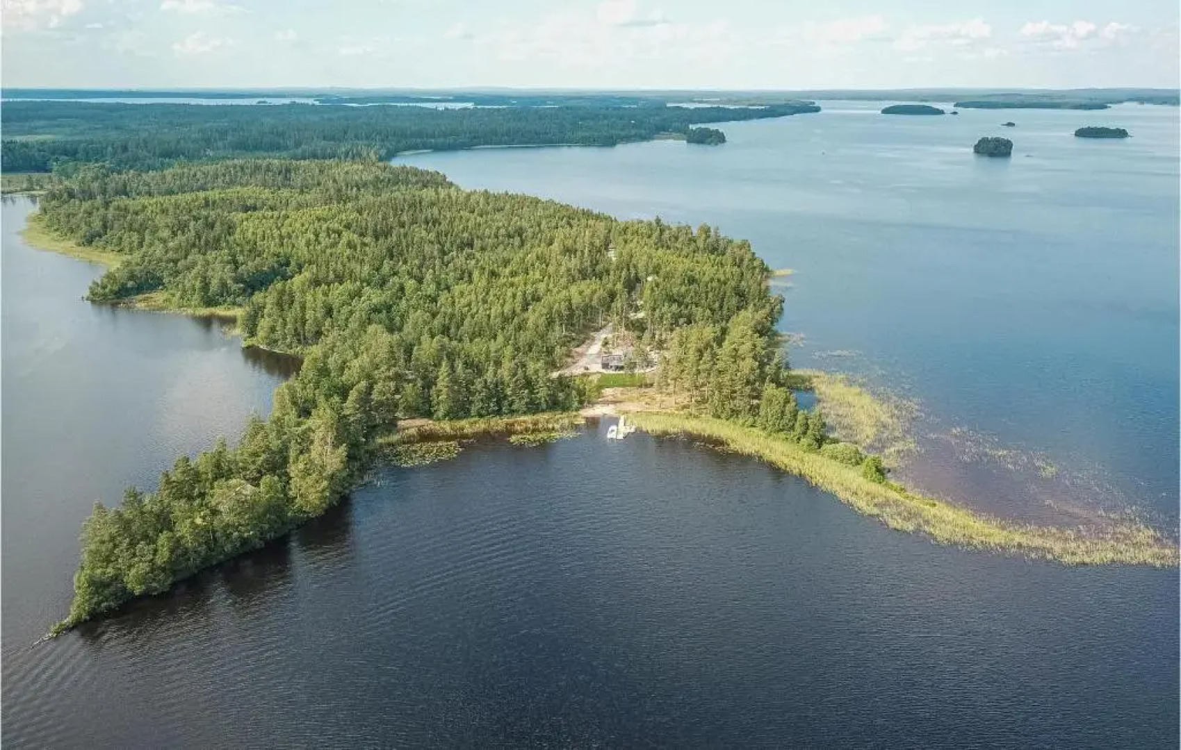 Beautiful Home in Bolmsö With 3 Bedrooms, Sauna and Wifi
