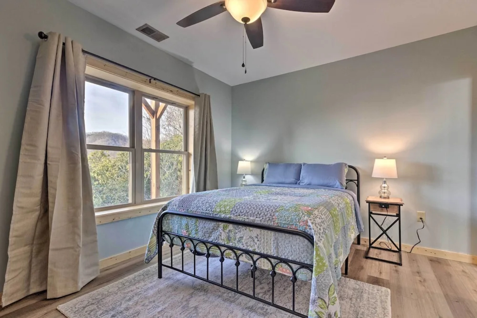 Hilltop Cabin on 5 Acres w/ Hot Tub & Waterfall!