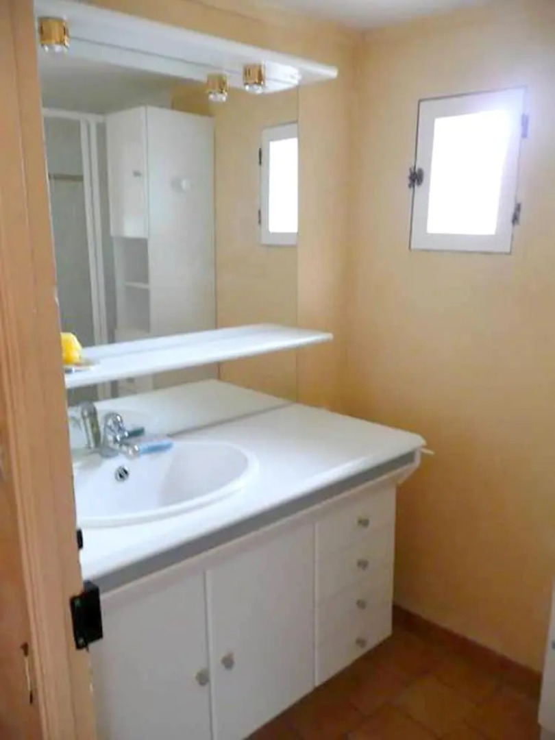 House With 2 Bedrooms in Vence, With Wonderful Mountain View and Enclo