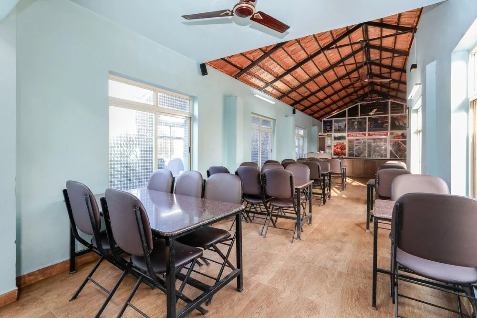 OYO 9592 Maharaja Palace Resort