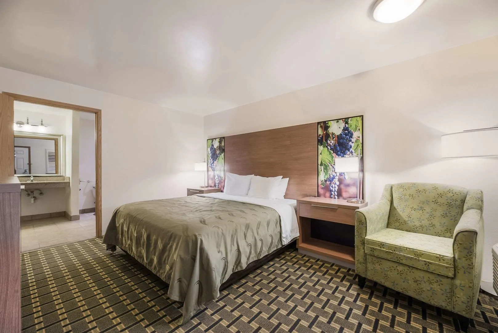 Quality Inn Near Fort Hunter Liggett