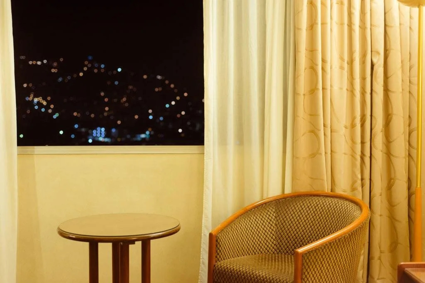 Carlton Hotel