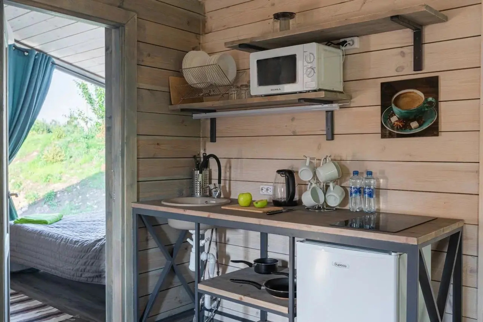 Мишка на прудах