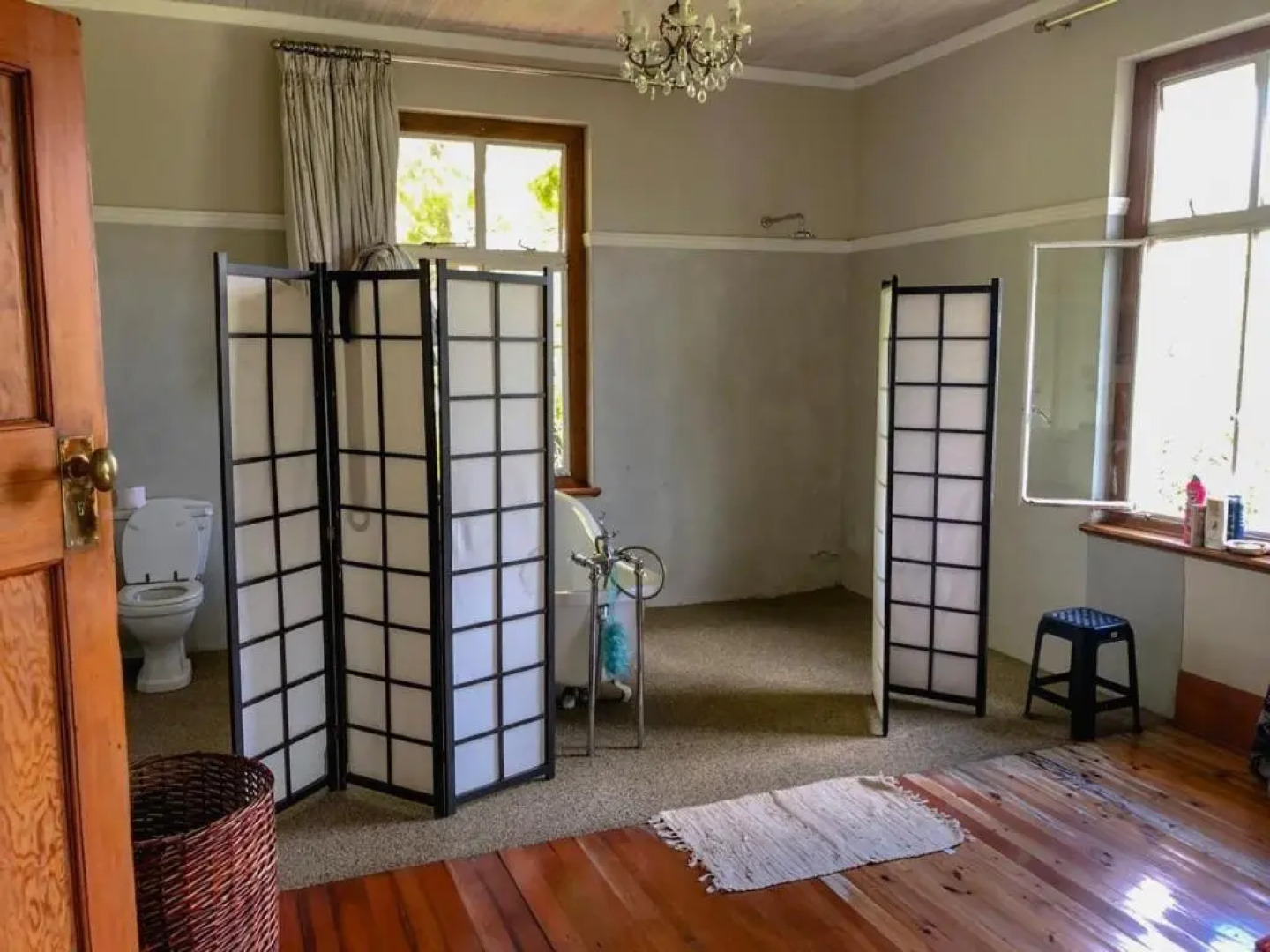 Secret Palace - Large 5 bedroom Family Home