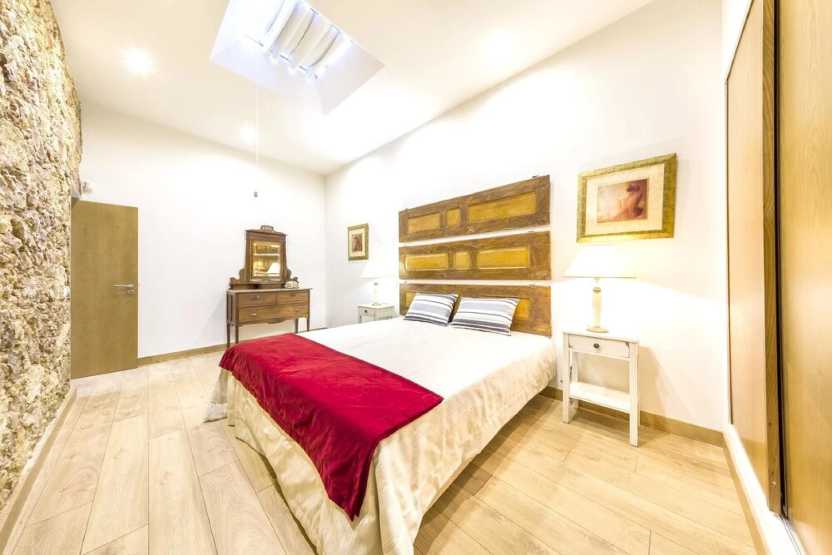 Property With 10 Bedrooms in Quelfes, With Wonderful sea View, Private