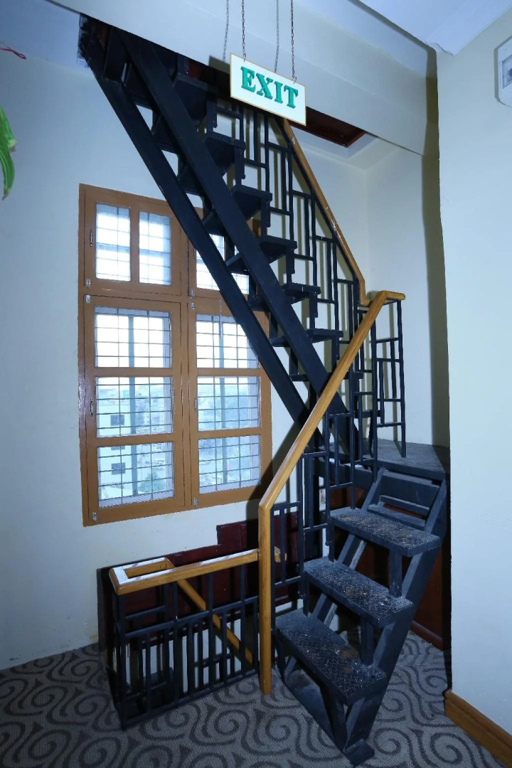 Hotel Dingar