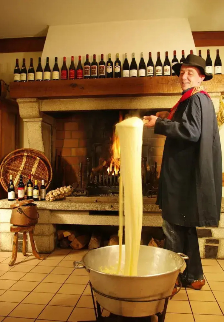 Logis Hôtel l'Aubrac