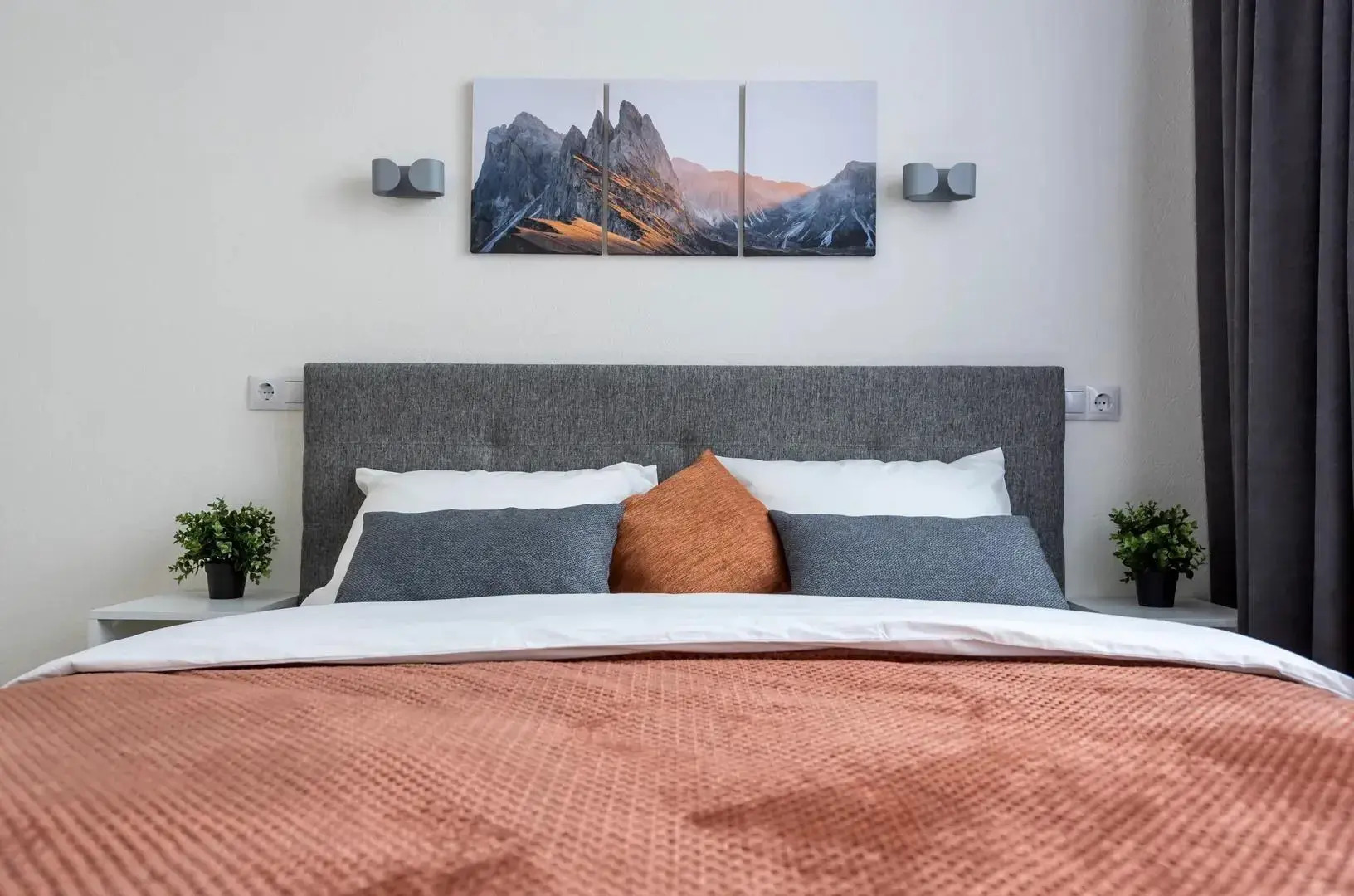 Апартаменты на ул. Сергея Джанбровского, 3