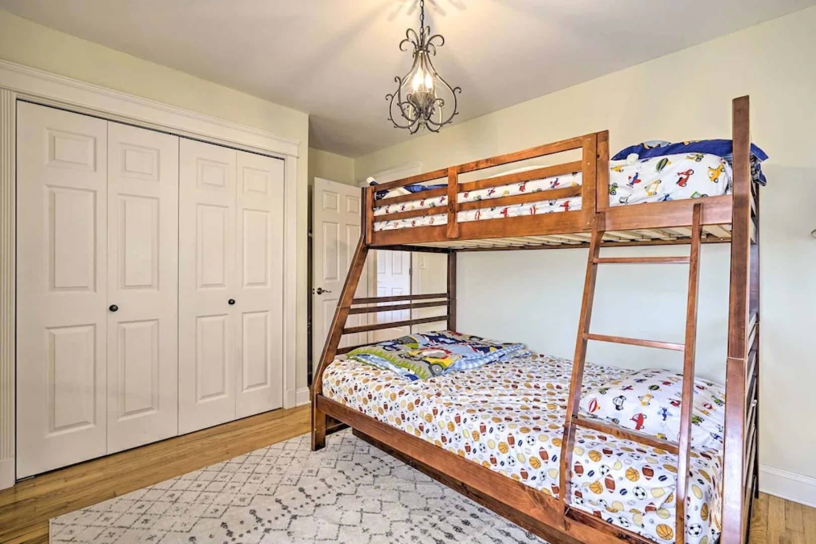 Jersey Shore Getaway w/ Grill: Walk to Beach!