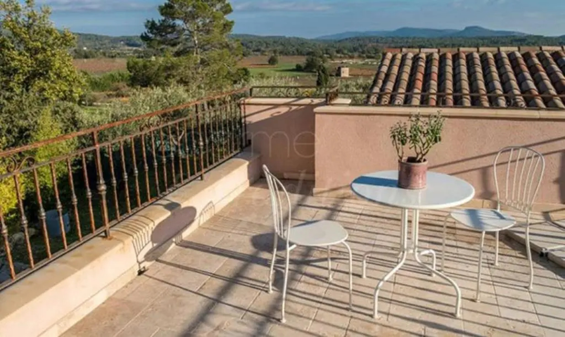 O Patio Du Mas