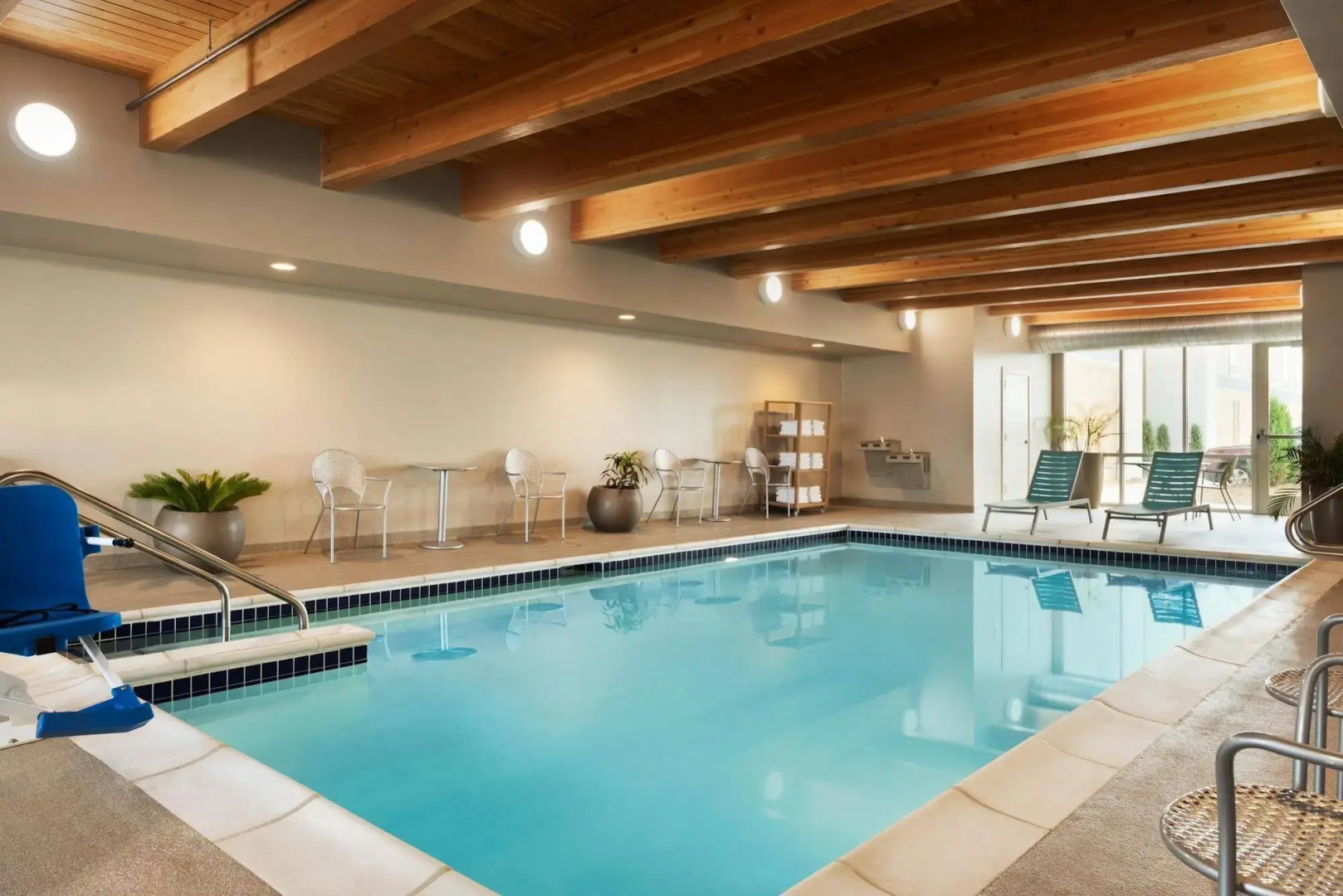 Home2 Suites By Hilton Milwaukee Brookfield