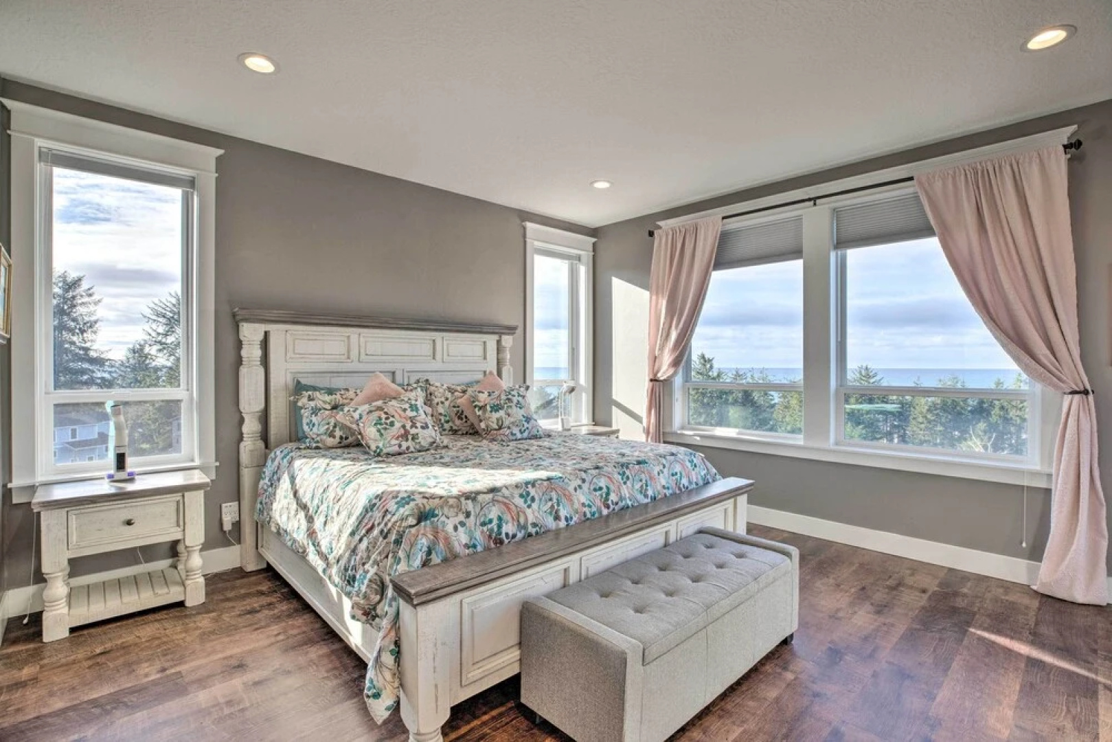 Cozy Depoe Bay Home < 1 Mi to Pirate Cove!
