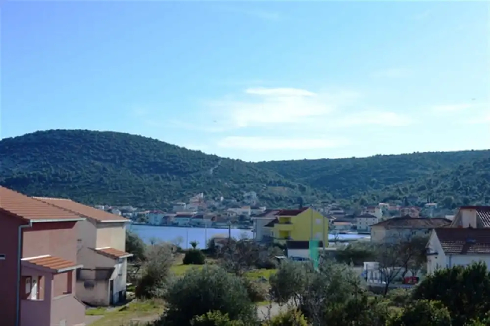 Apartments Mladen