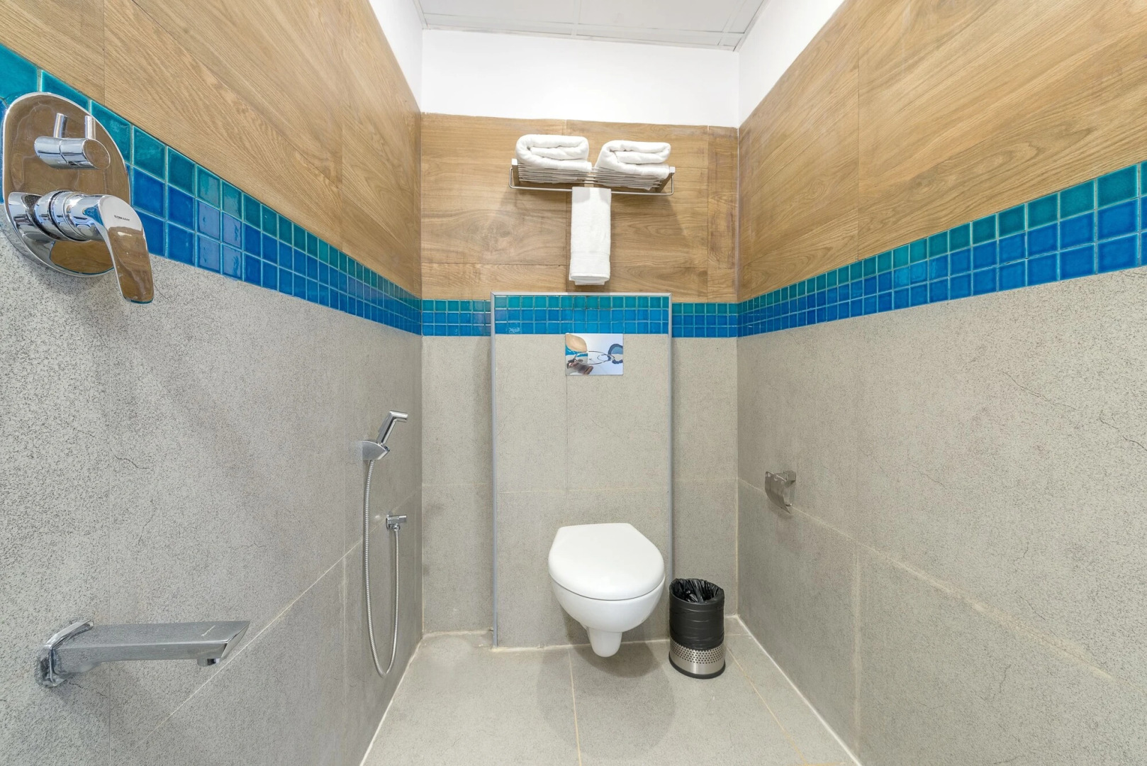 Treebo Premium Corner Stay