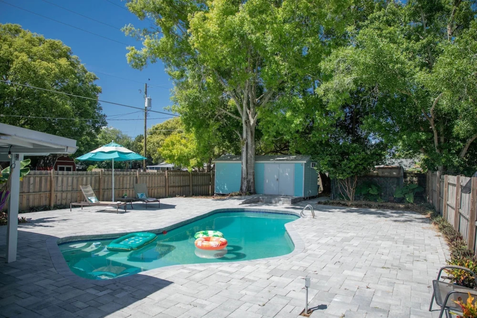 Family Home With Private Pool & Yard Only 24 Mi to Disney