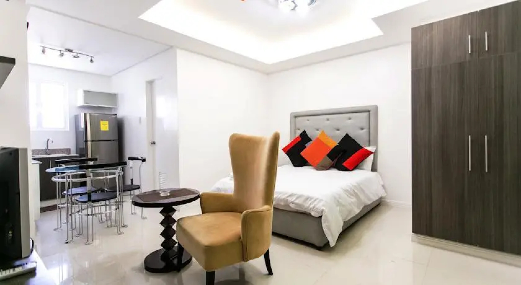 JMM Apartment Suites