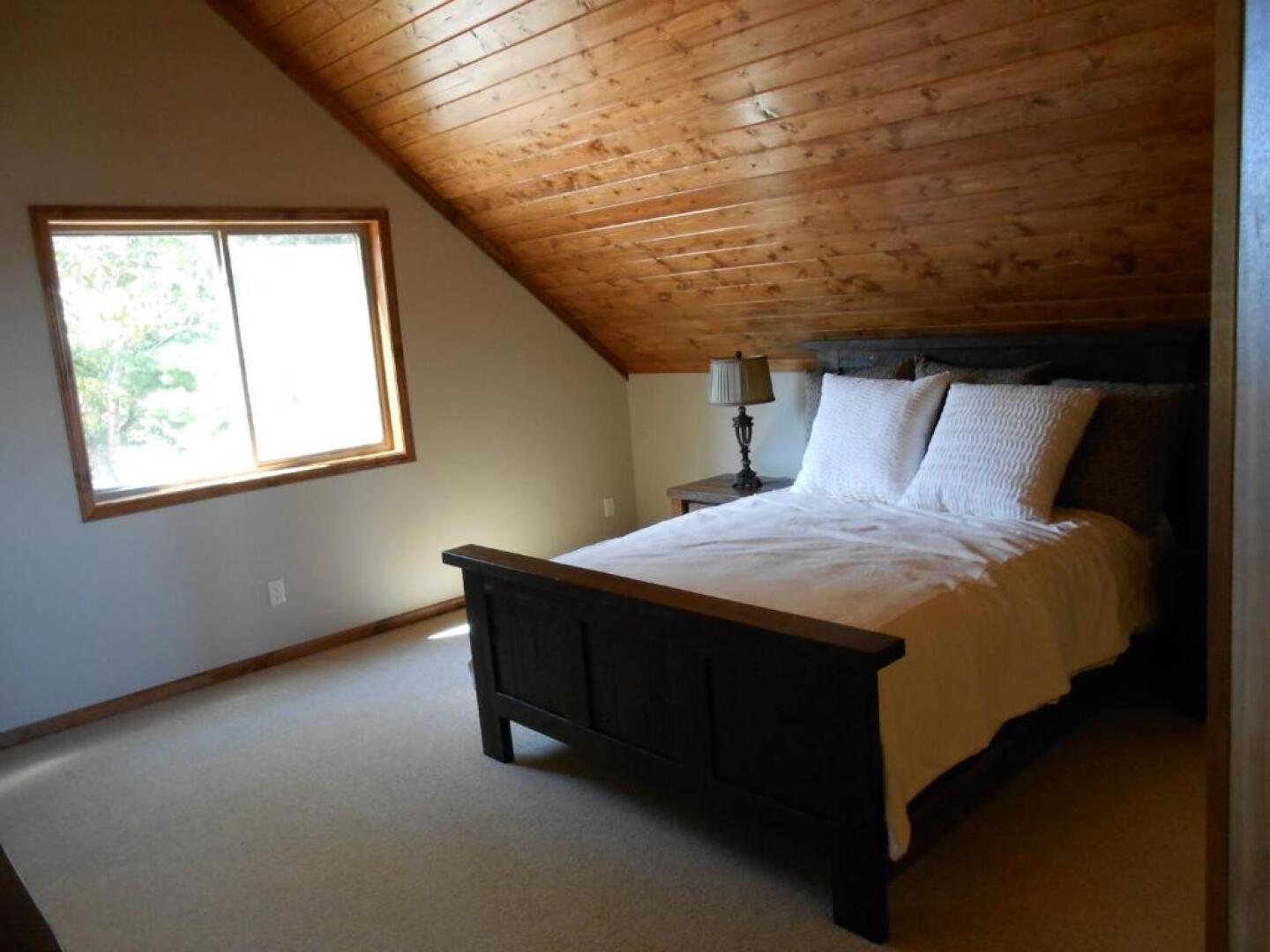 Quarterdeck Resort & Restaurant