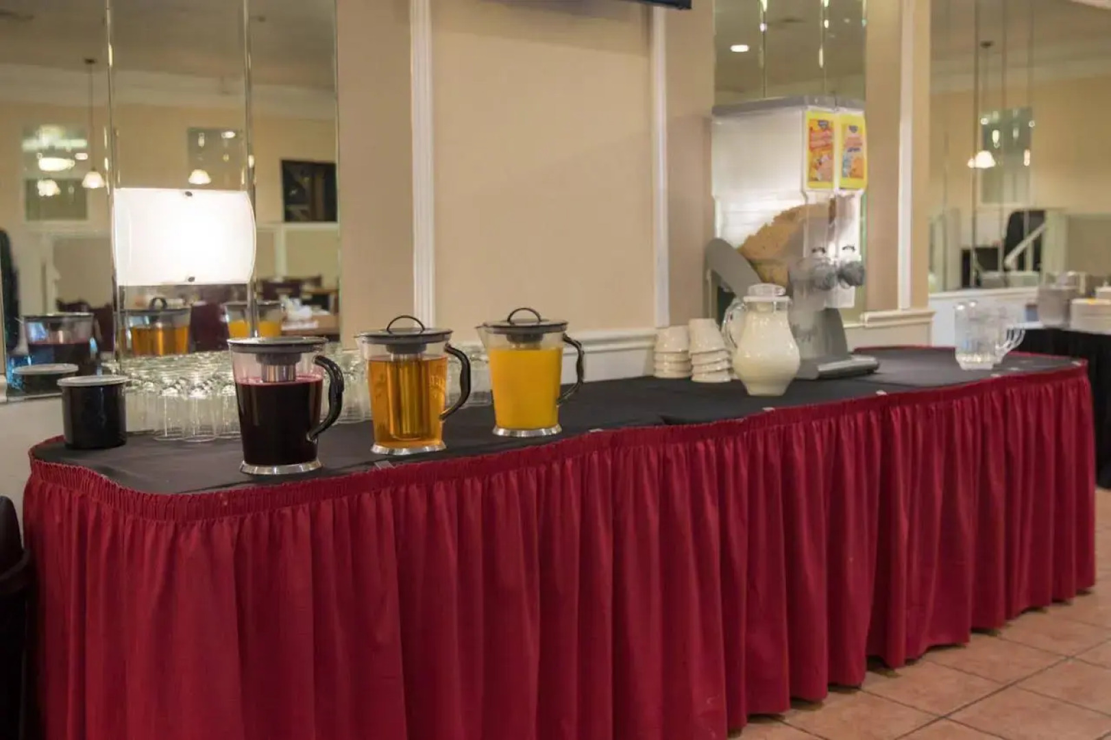 Clarion Hotel & Convention Center