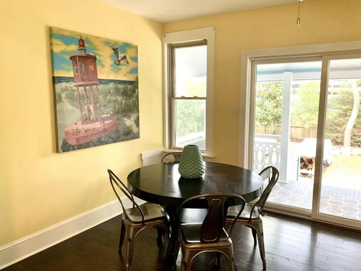 Victorian Manor with heated Saltwater Pool on Jackson Street 300ft To Beach Sleeps 18