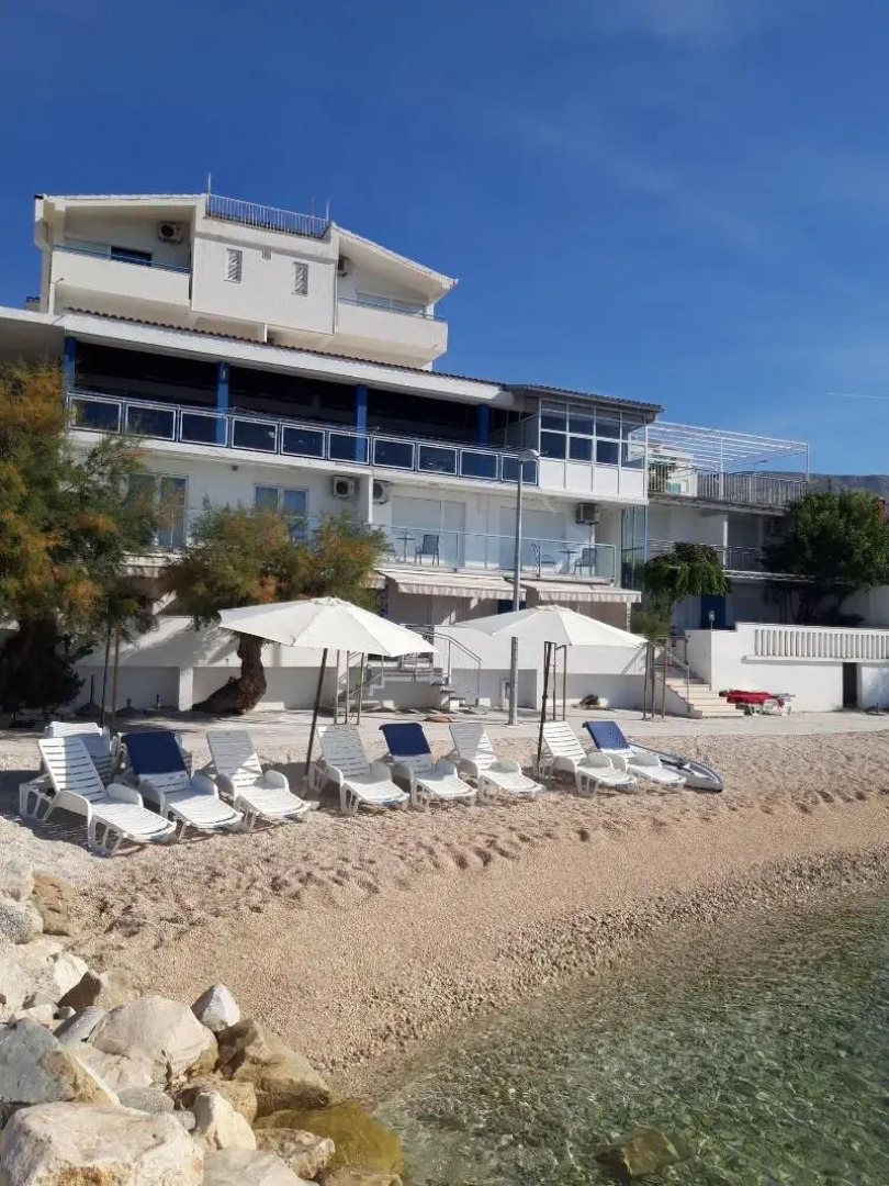 Beachfront Apartmants Zanic