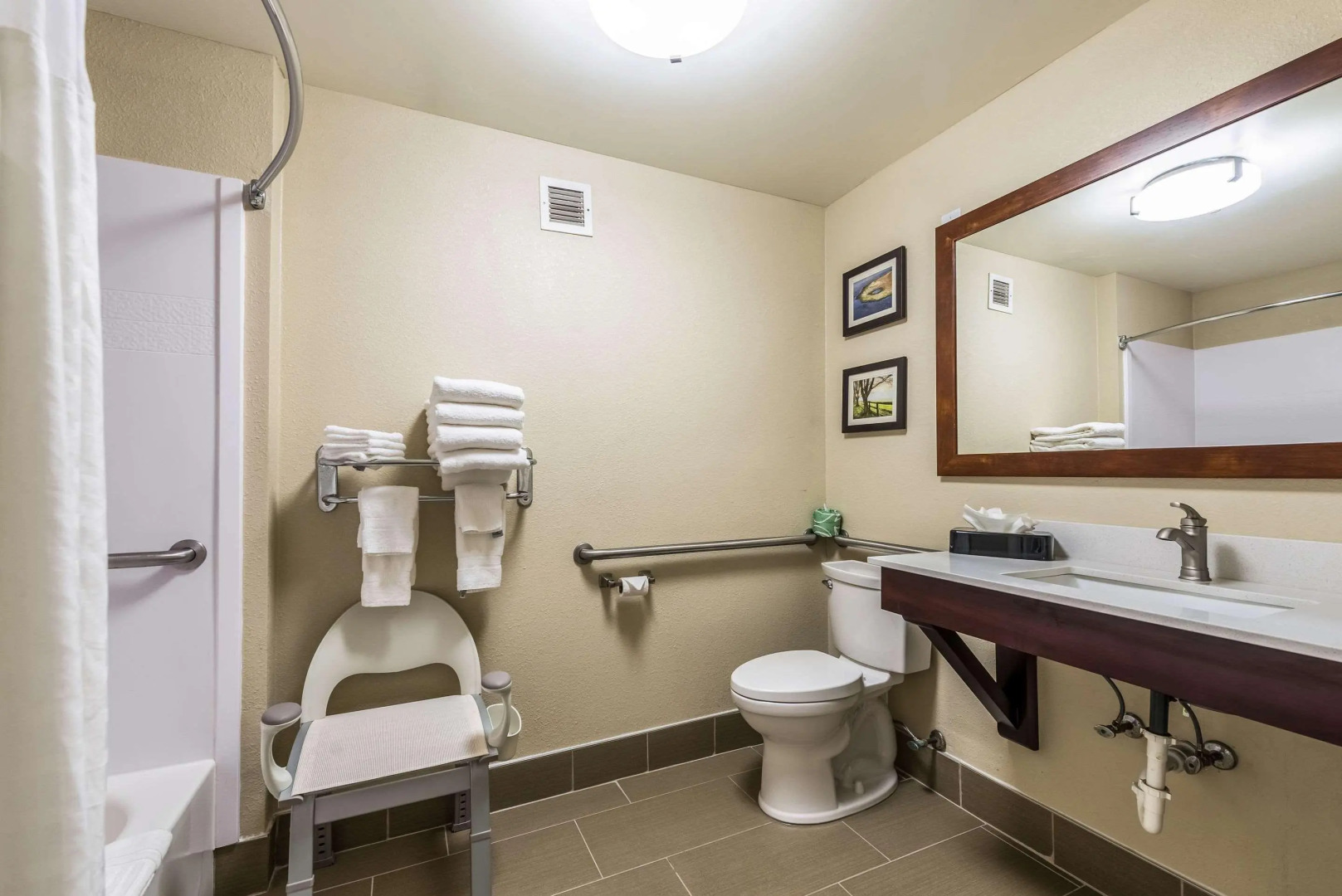 Comfort Inn & Suites Dayton North