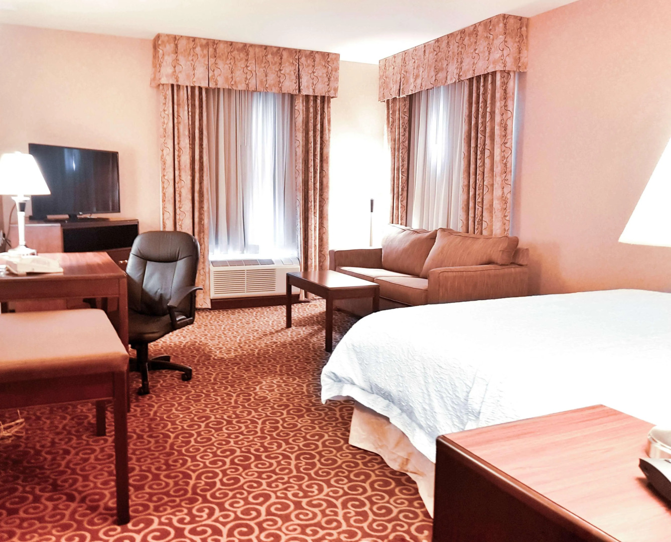 Hampton Inn & Suites by Hilton Edmonton Intl Airport
