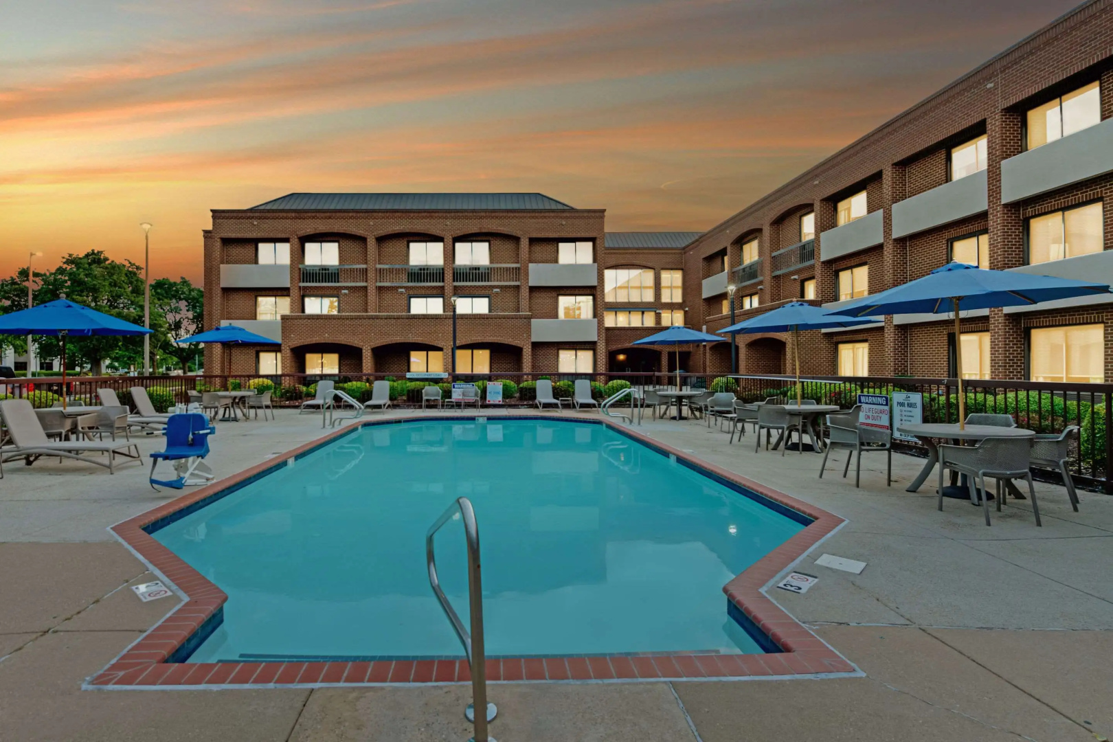 Comfort Suites Chesapeake - Norfolk