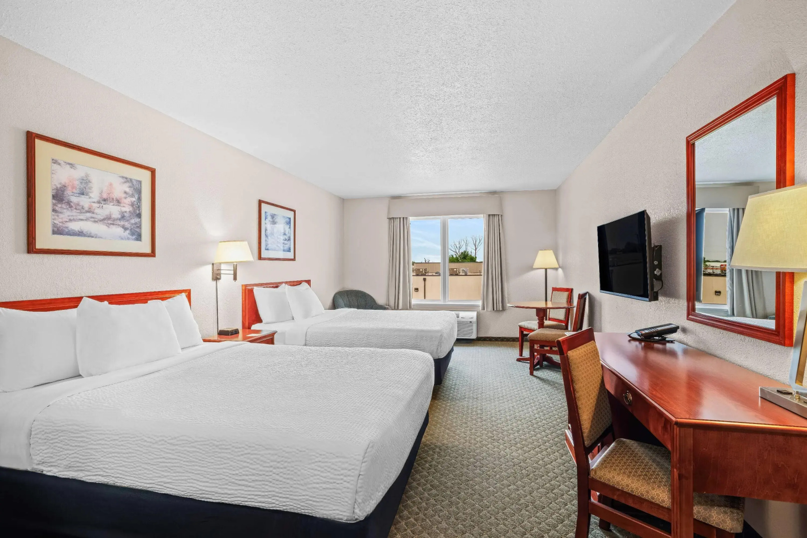 Days Inn & Suites by Wyndham Winkler