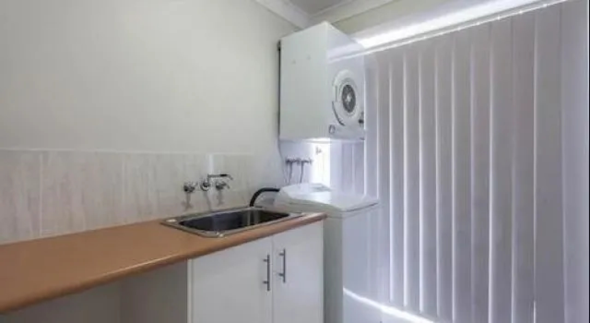 Annand Mews Apartments