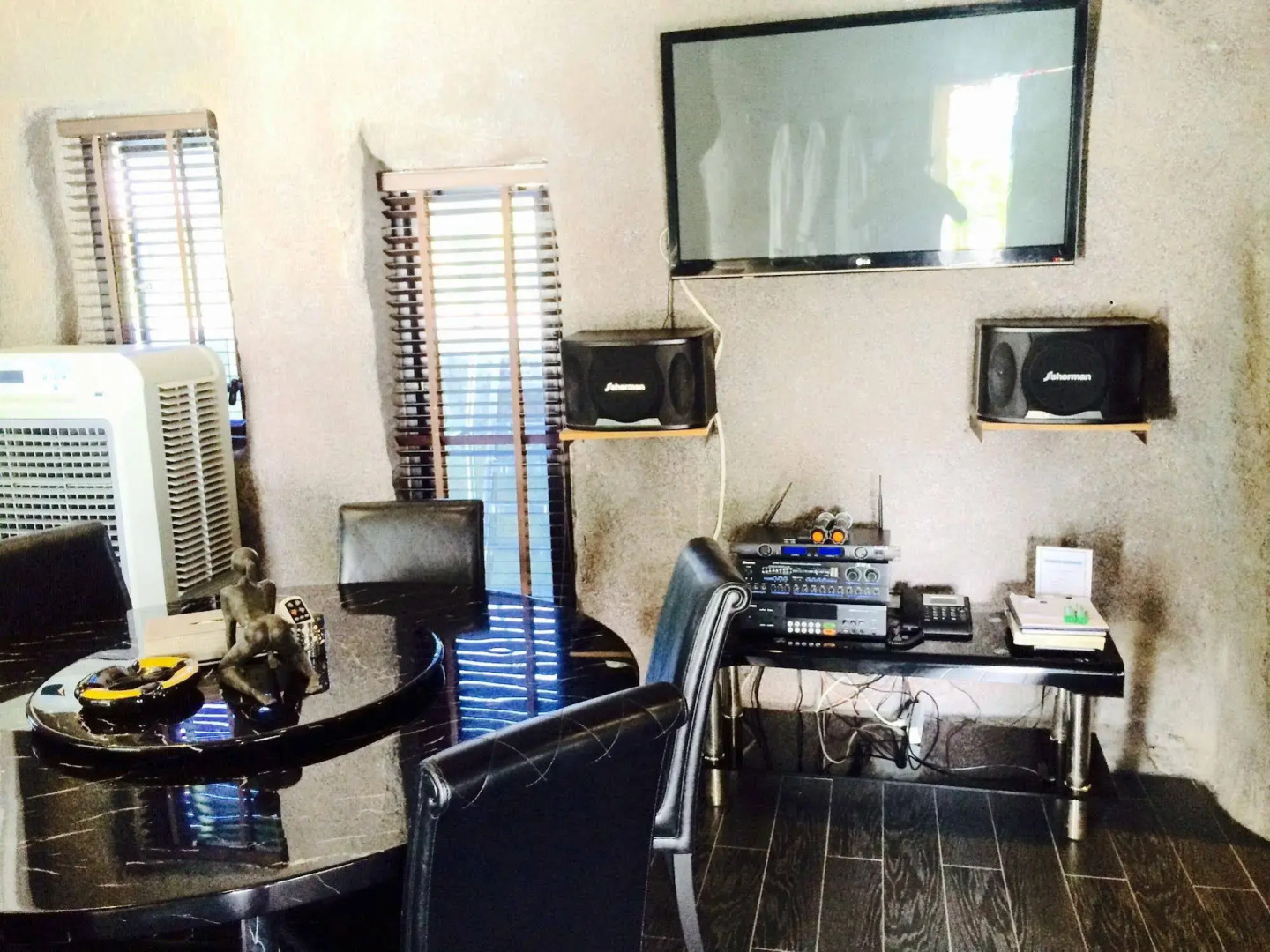 Electric Mango Hua Hin Bungalow Resort