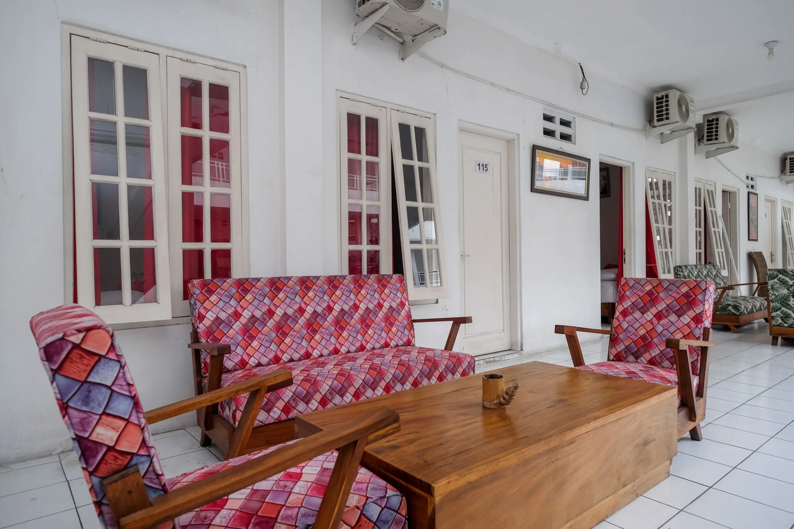 RedDoorz Plus near UMS Solo