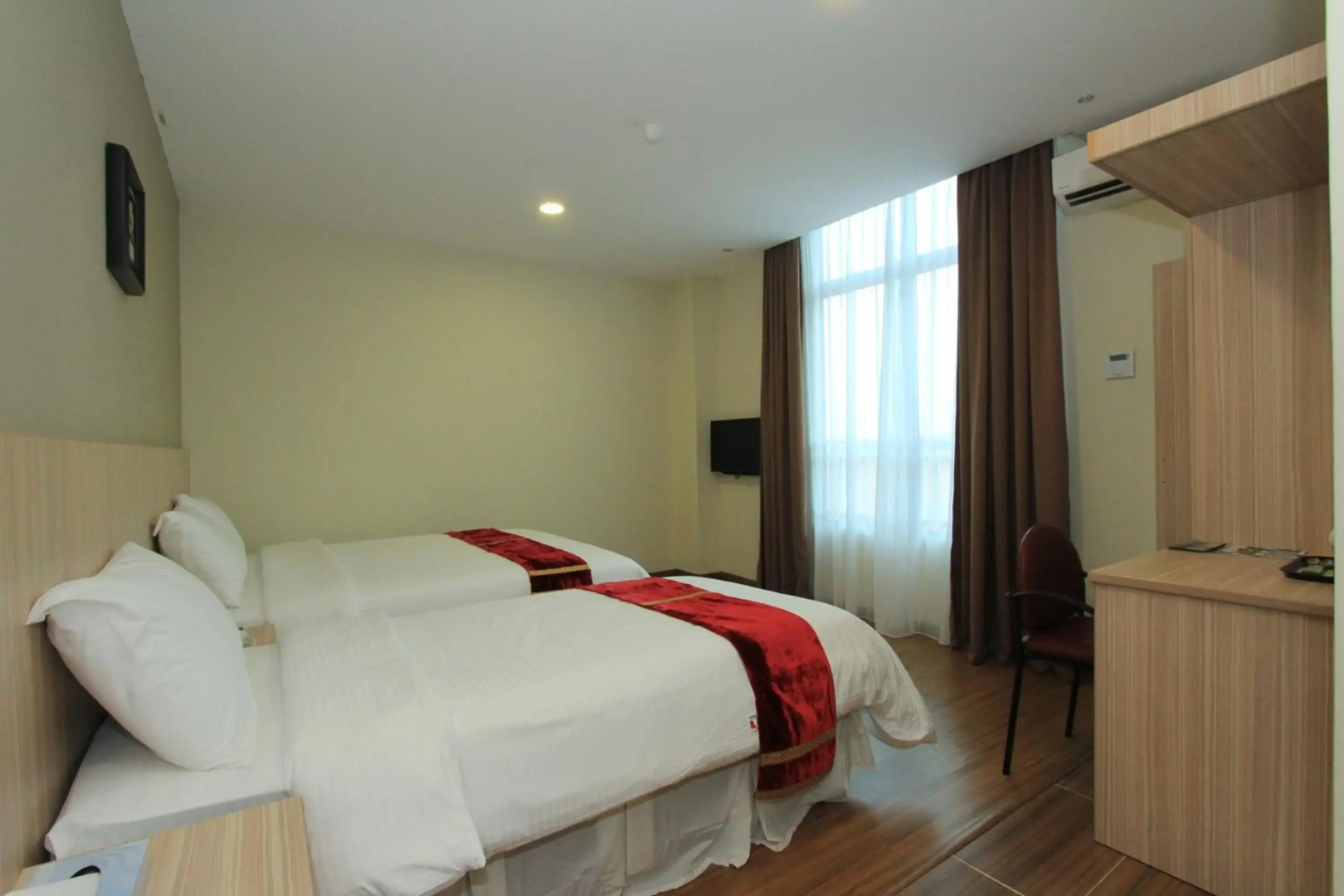 Veer Hotel