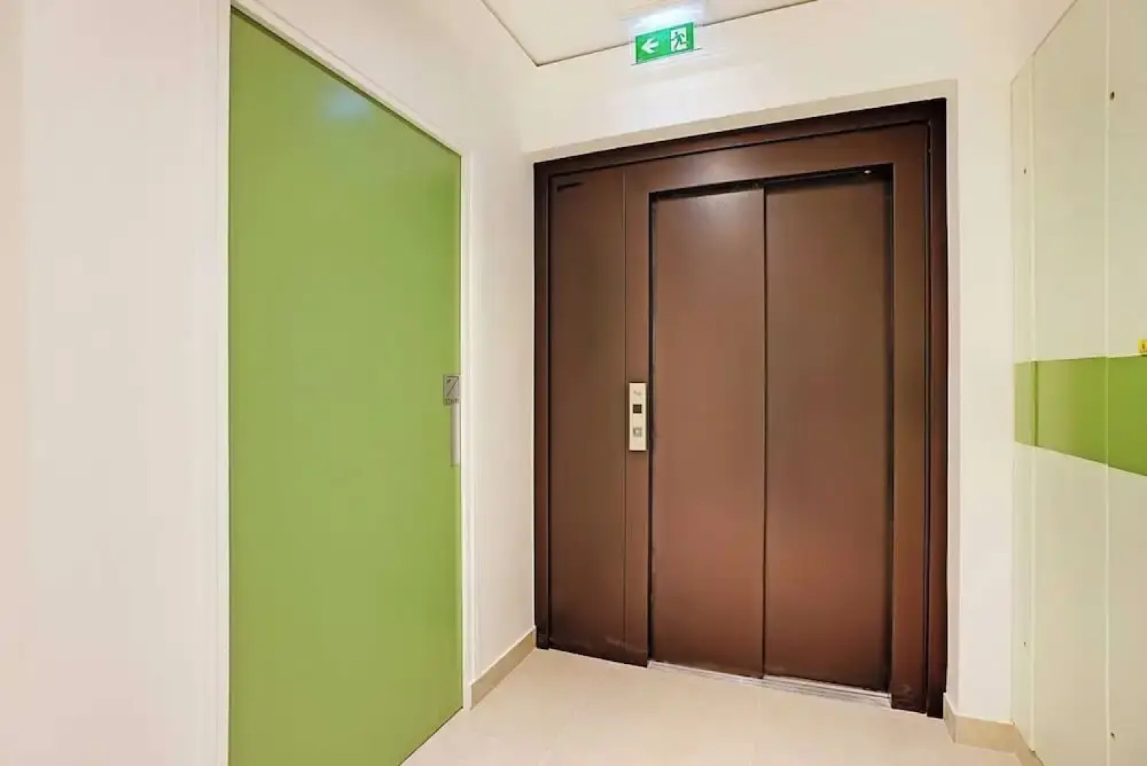 Sleek Apartment in Levallois-perret