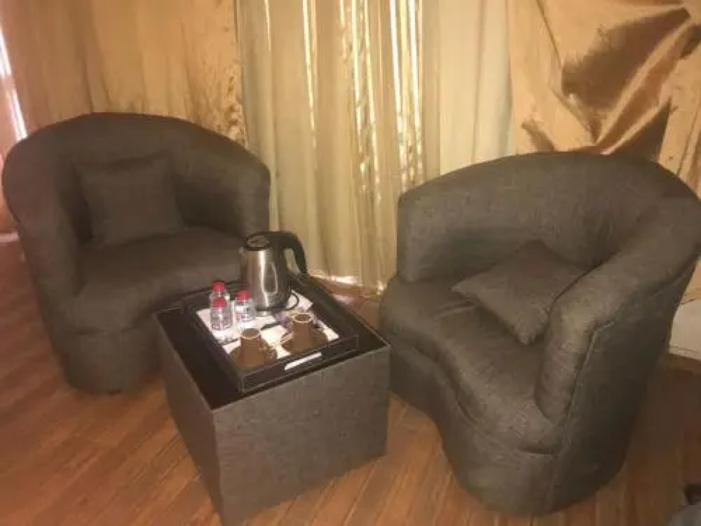 AL Bian Suites Hotel