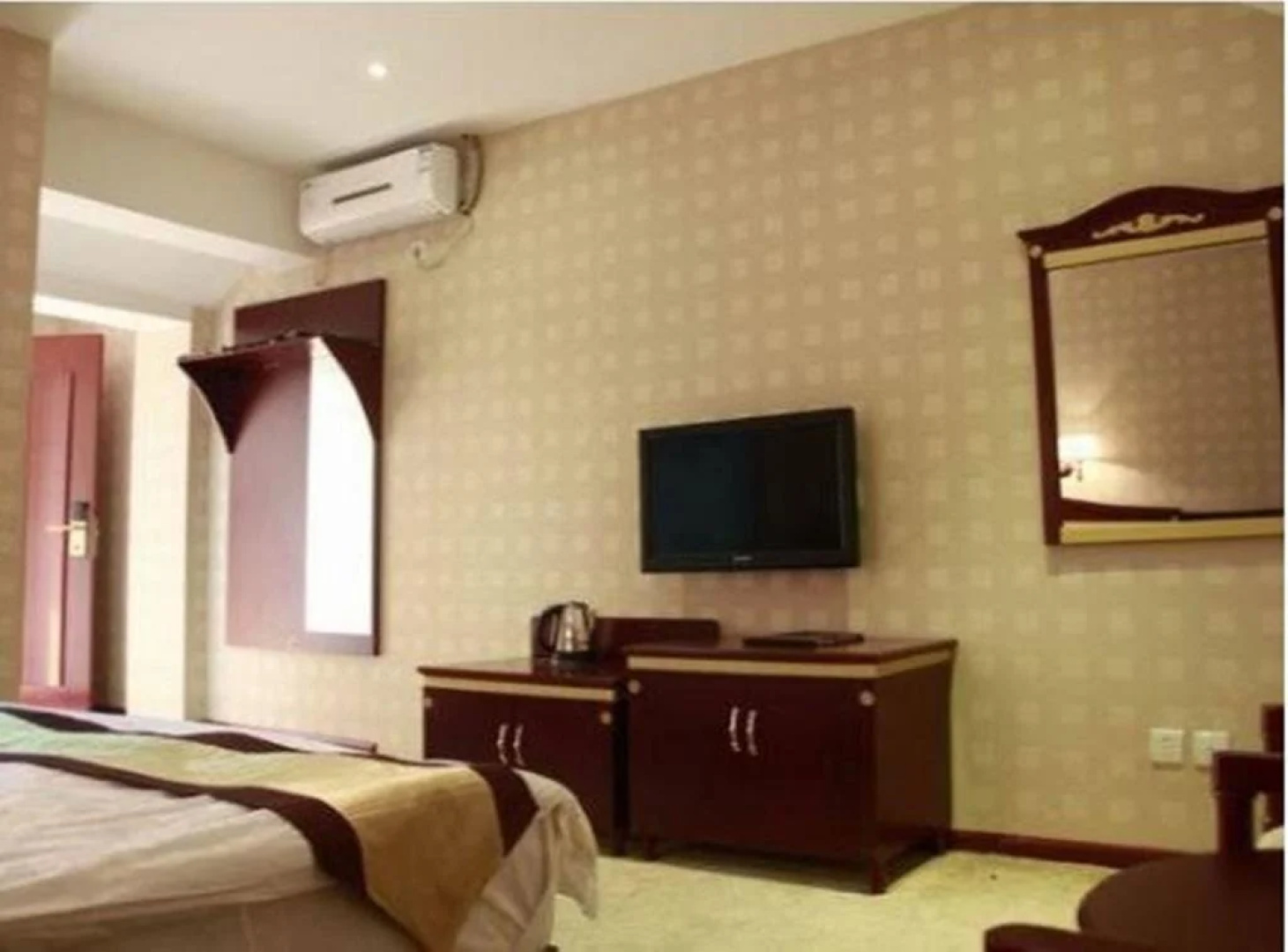Xishuangbanna Zhongrui Business Hotel