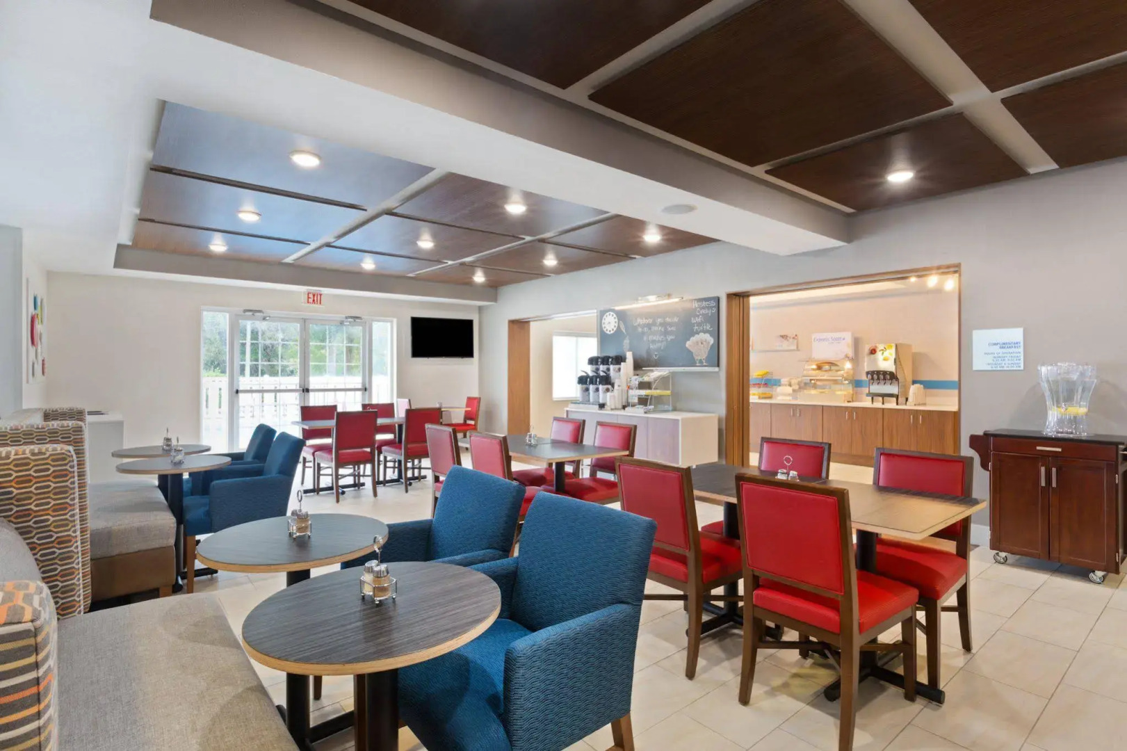 Holiday Inn Express Hotel & Suites Tavares - Leesburg by IHG