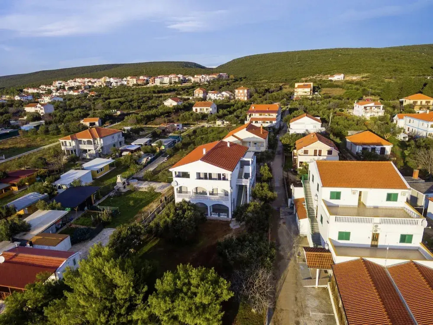 Sea-view Apartment With Garden